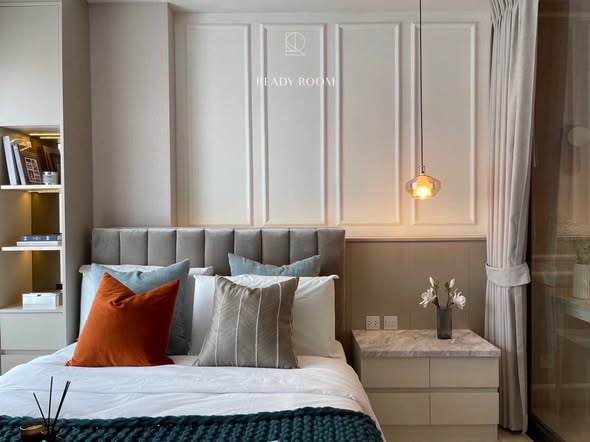 bedroom of Life One Wireless