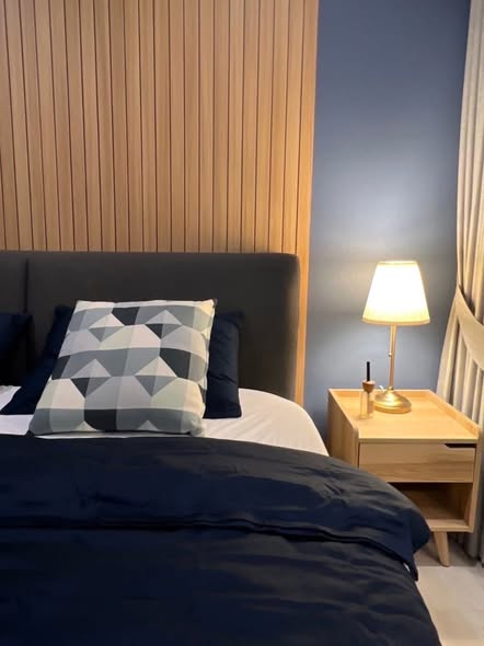 bedroom of Life One Wireless