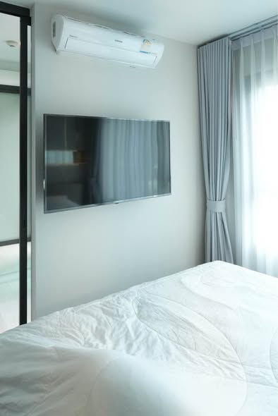 bedroom of Life One Wireless