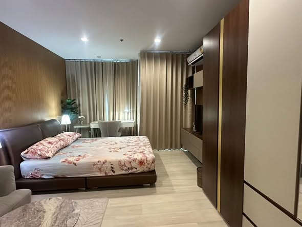 bedroom of Life One Wireless