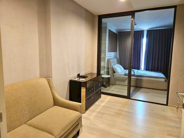 bedroom and room interior of Life One Wireless