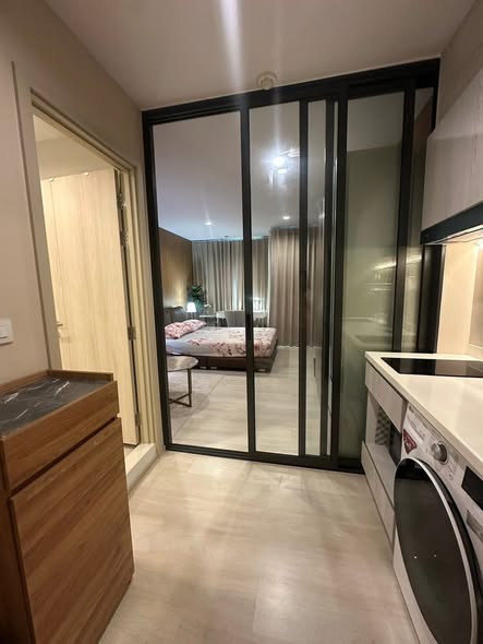 bedroom and room interior of Life One Wireless