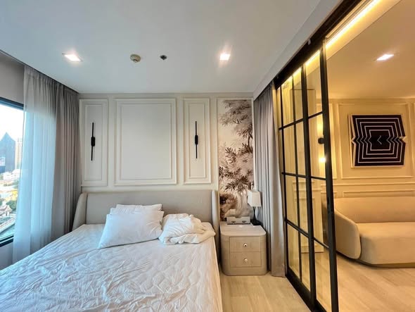 bedroom and room interior of Life One Wireless