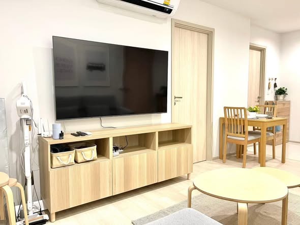 living room and room interior of Life One Wireless