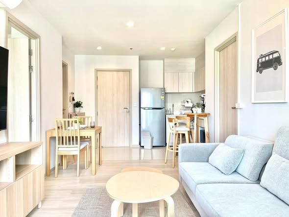 living room and room interior of Life One Wireless