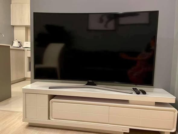 living room and room interior of Life One Wireless