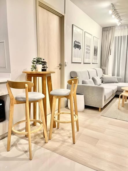 living room and room interior of Life One Wireless