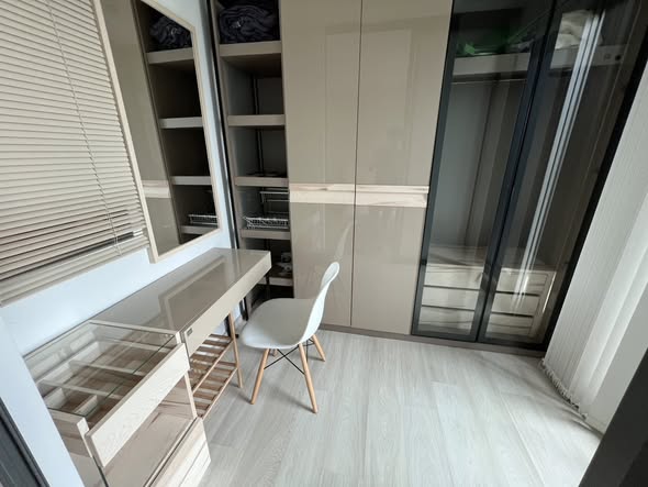 room interior of Life One Wireless