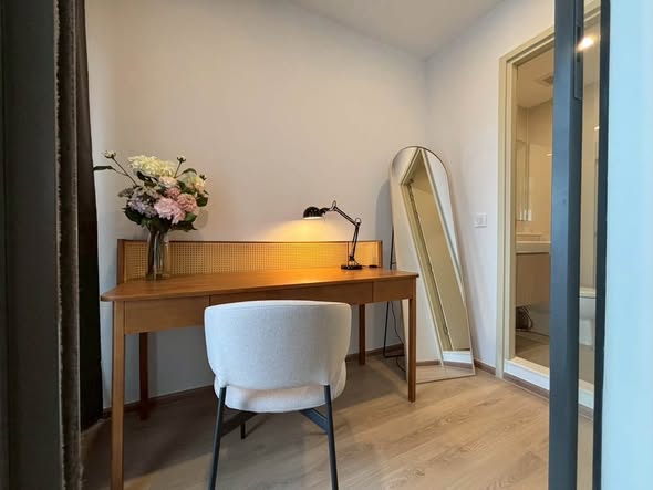 bedroom of Life Rama 4 – Asoke