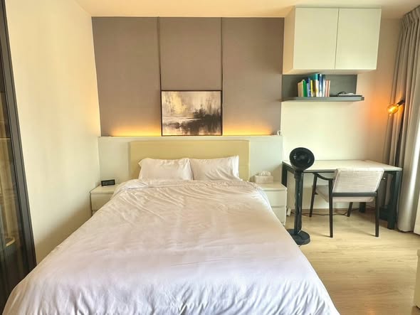 bedroom of Life Rama 4 – Asoke