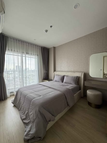 bedroom of Life Rama 4 – Asoke