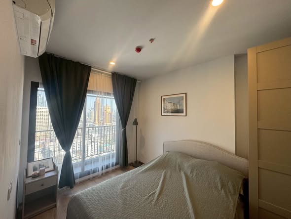 bedroom of Life Rama 4 – Asoke