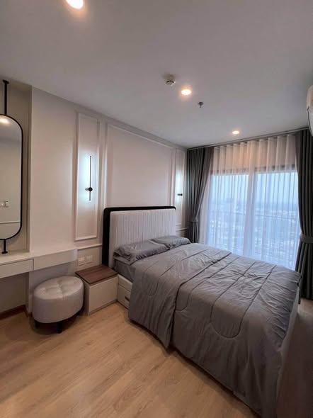 bedroom of Life Rama 4 – Asoke