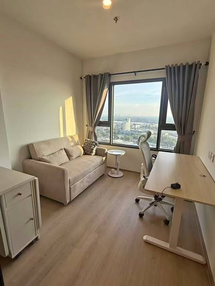 bedroom and living room of Life Rama 4 – Asoke