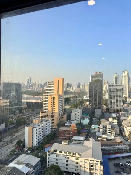Life Rama 4 – Asoke