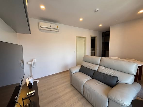 living room and room interior of Life Rama 4 – Asoke