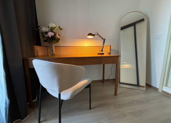 room interior of Life Rama 4 – Asoke