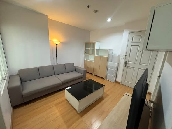 bedroom and living room of Life @ Ratchada-Suthisan