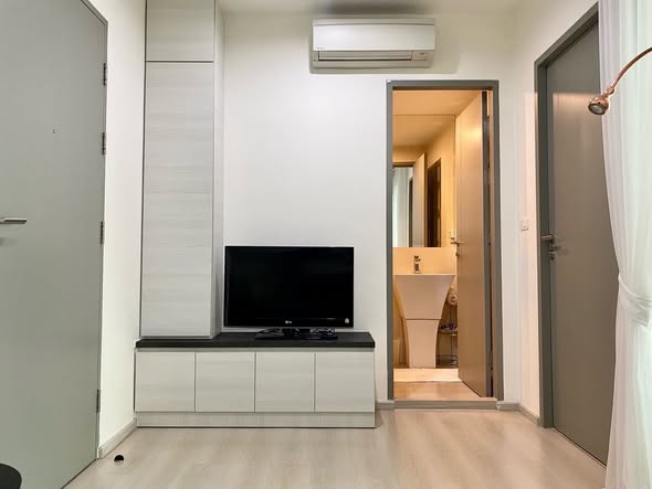 room interior of Life Ratchadapisek