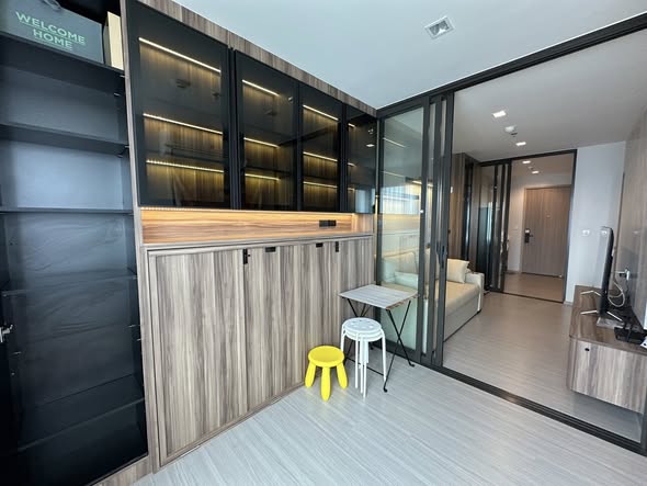 room interior of Life Sathorn Sierra ไลฟ์ สาทร เซียร์รา