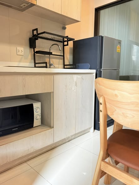 bathroom and kitchen of Life Sukhumvit 48