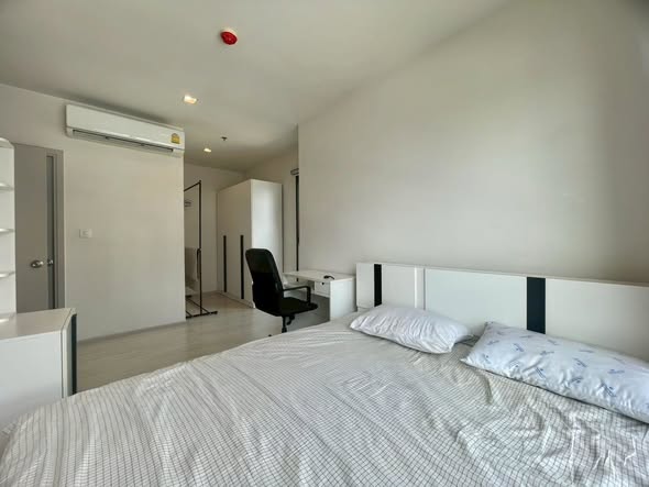 bedroom of Life Sukhumvit 48