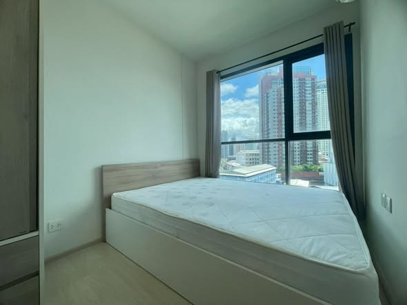 bedroom of Life Sukhumvit 48