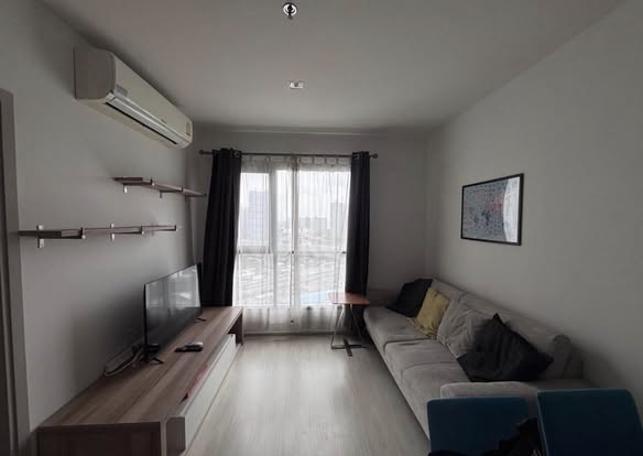 living room and bedroom of Life Sukhumvit 48