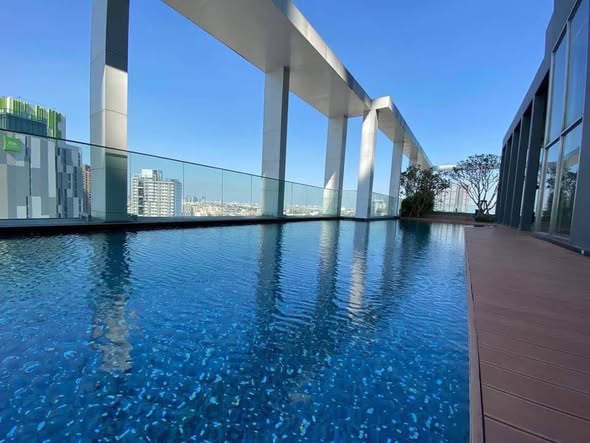 pool of Life Sukhumvit 48