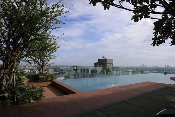 pool of Life Sukhumvit 48