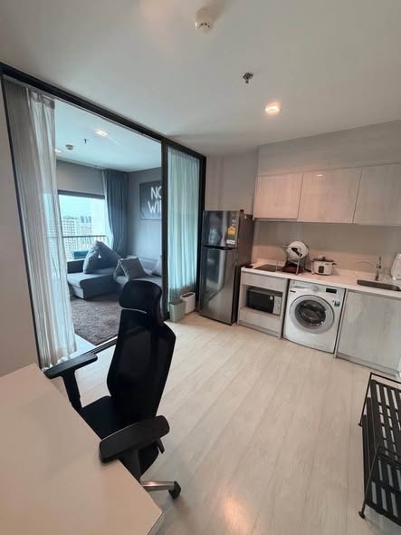 room interior of Life Sukhumvit 48
