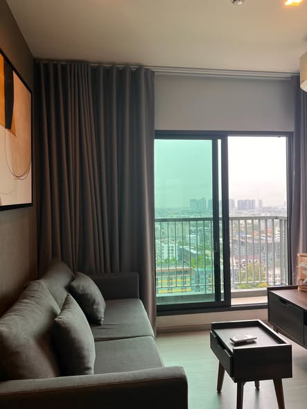 bedroom and living room of Life Sukhumvit 62