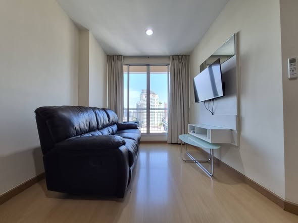 living room and bedroom of Life @ Sukhumvit 65