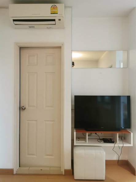 room interior of Life @ Sukhumvit 65