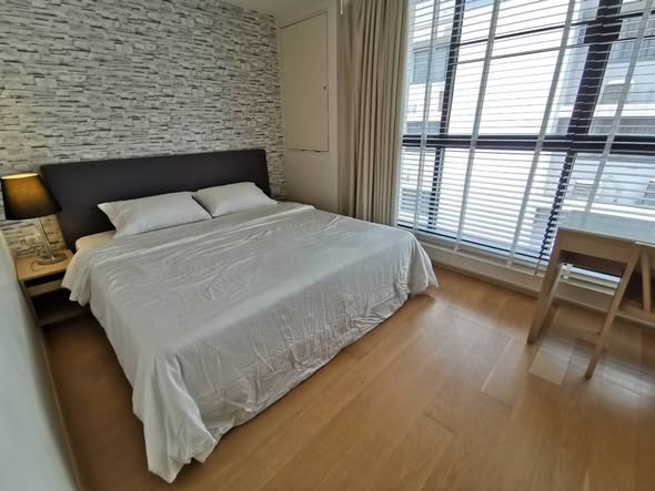 bedroom of LIV@49