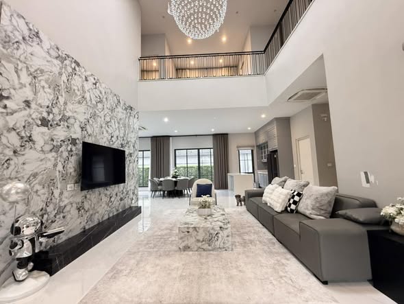 living room of นาราสิริ กรุงเทพกรีฑา