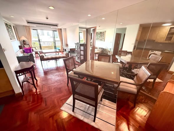 living room and room interior of สุพรีม วิลล์