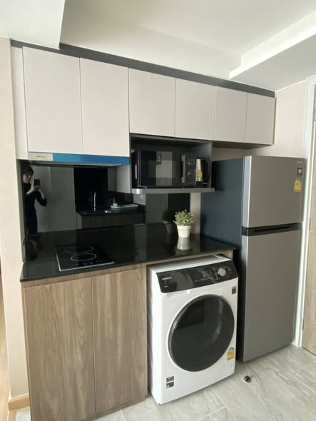 LLoyd Soonvijai Condo