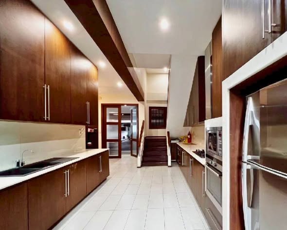 kitchen of Lotus Point Company Limited