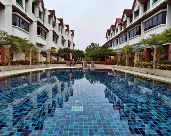 pool of Lotus Point Company Limited
