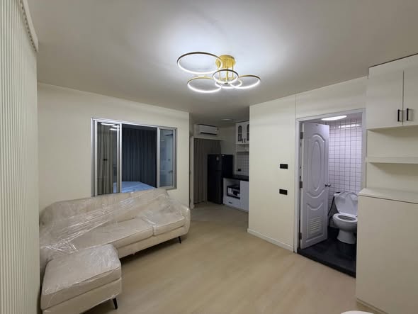 bedroom of Lumpini Condo Town Bodindecha-Ramkhamhaeng