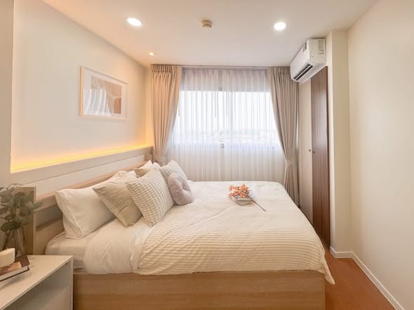 bedroom of Lumpini Condo Town Ram Inthra-Lat Pla Khao 2