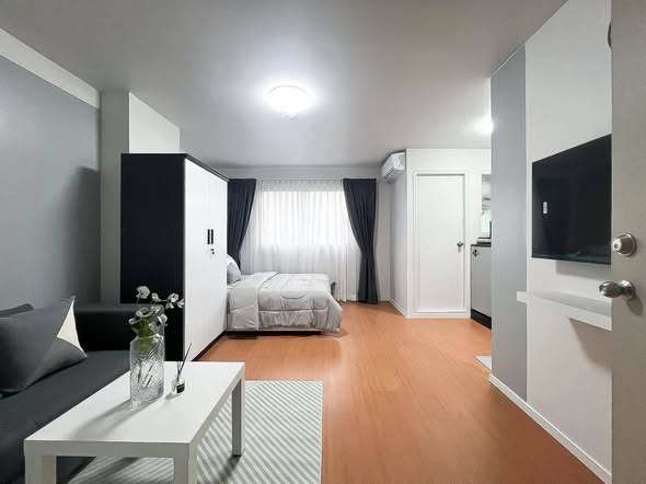 bedroom of Lumpini Mixx Thepharak – Srinagarindra
