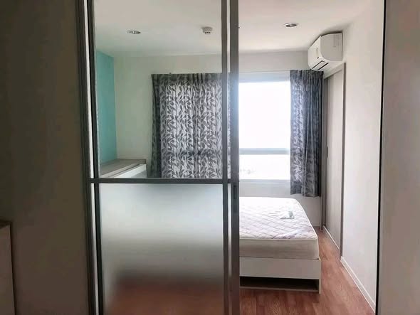 bedroom and room interior of Lumpini Park Phetkasem 98