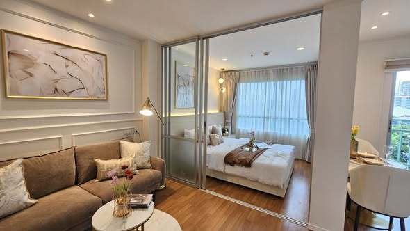 living room and bedroom of Lumpini Park Rama 9 – Ratchada