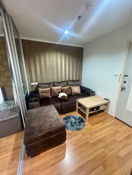 living room and bedroom of Lumpini Park Rama 9 – Ratchada