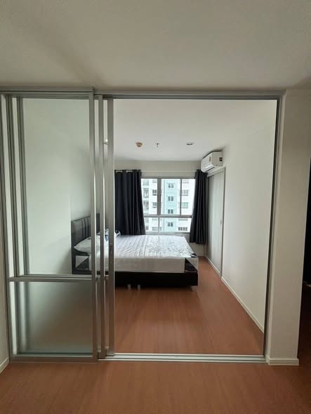 bedroom and room interior of Lumpini park Rattanathibet-Ngamwongwan