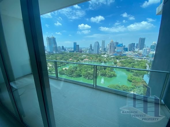 Lumpini Park View