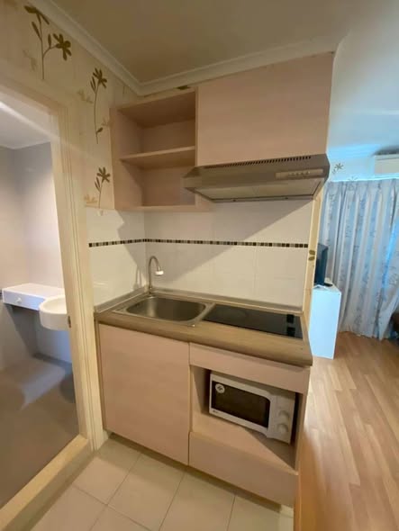kitchen of Lumpini Place Rama 3 – Riverview