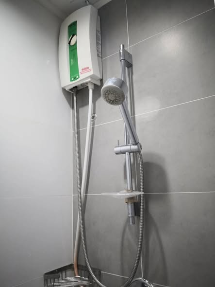 bathroom of Lumpini Place Rama 4 – Kluai Nam Thai